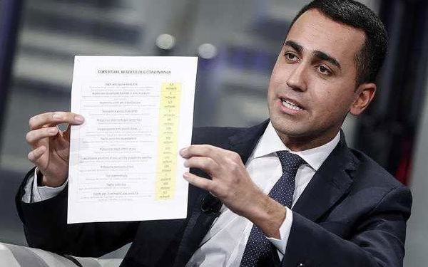Di Maio propone il reddito di cittadinanza anche al Partito Democratico