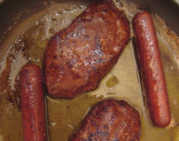 La Francia vieta il nome delle bistecche di soia e delle salsicce vegane