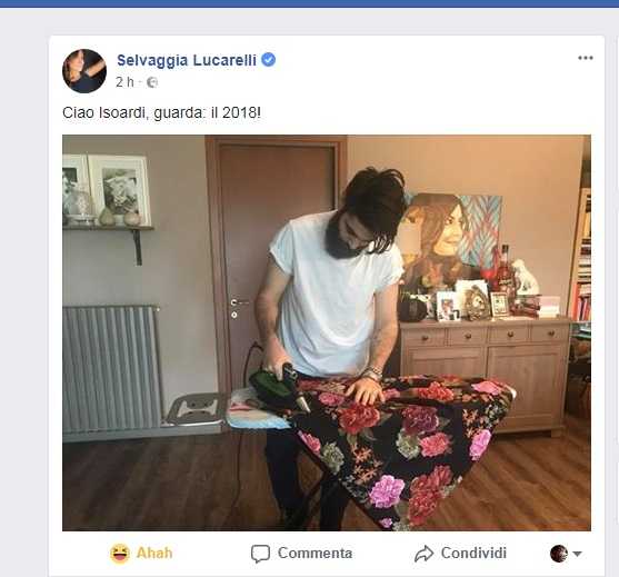Selvaggia Lucarelli e il post definitivo sulla Isoardi che stira