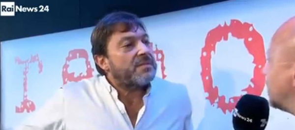 Sigfrido Ranucci chiede a Luigi Di Maio qual è la sua idea di libertà di stampa | VIDEO