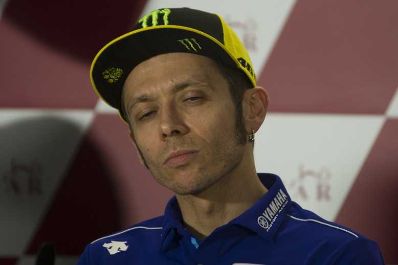 Valentino Rossi è una furia contro Marquez: «È pericoloso, ho paura di stare in pista con lui» article-post