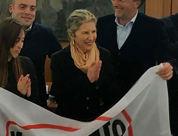 Il ‘miracolo’ M5S: la senatrice Bogo Deledda passa dallo stress da lavoro alla Commissione Lavoro