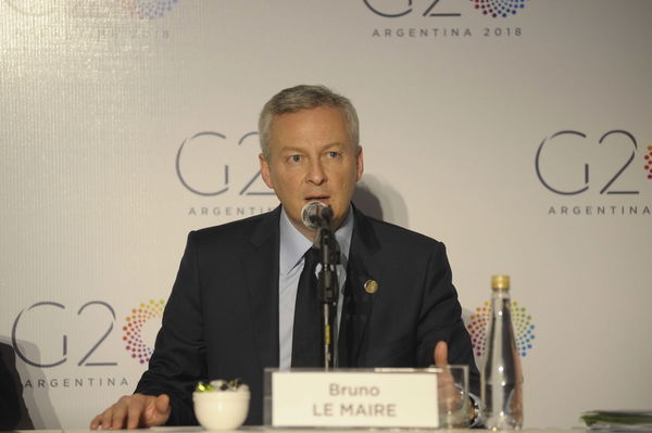 La Francia avverte l’Italia: «Rispetti gli impegni o salta l’Eurozona»