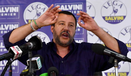 Salvini ha detto che, pur di fare il governo con Di Maio, gli porterebbe la colazione a letto article-post