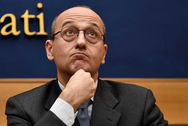 Il senatore leghista Bagnai e il contratto con il M5S: «L’importante sono le 200-300 nomine a scadenza» article-post