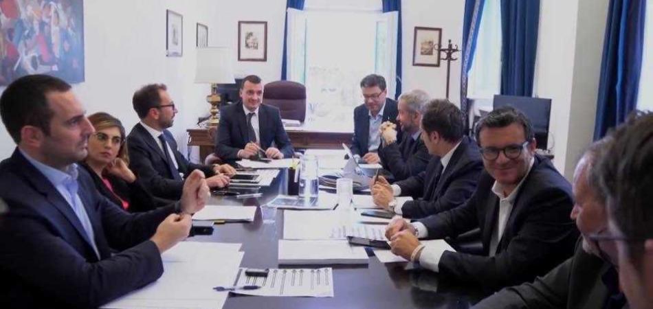 Casalino coordina governo