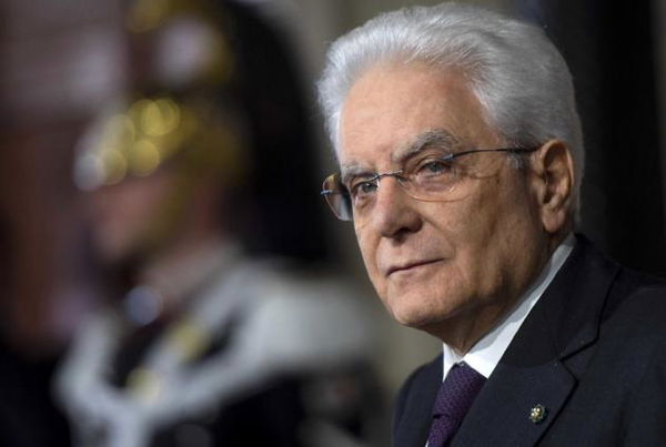 Consultazioni per il governo, Mattarella: «Governo neutrale o voto entro l’autunno»