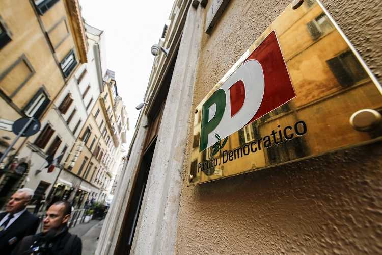 Direzione Pd, dopo le parole di Martina voto unanime: «Con il M5S capitolo chiuso» article-post