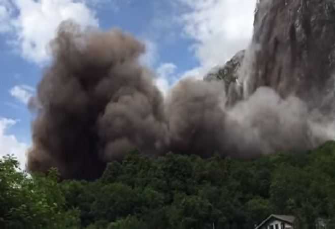 Le incredibili immagini di una frana in provincia di Sondrio | VIDEO article-post