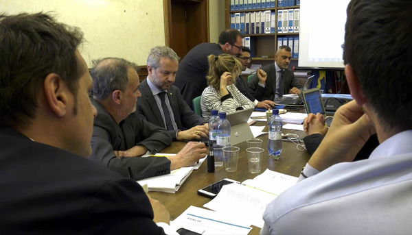 Governo M5S-Lega, contratto concluso: a Di Maio e Salvini resta il rebus premier