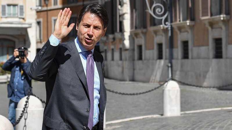 Giuseppe Conte circolo canottieri
