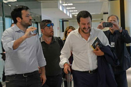 Salvini dice che la Tunisia «esporta spesso galeotti» e l’ambasciatore italiano viene convocato a Tunisi article-post