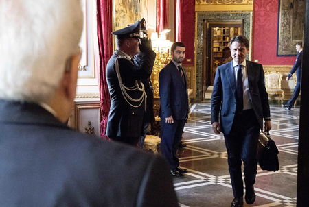 Il Movimento 5 Stelle chiede l’impeachment del presidente della Repubblica article-post