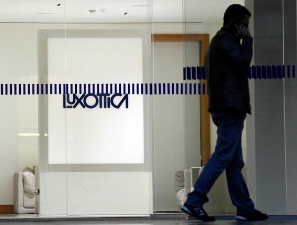 Luxottica e quel premio record da 3000 euro ai suoi dipendenti