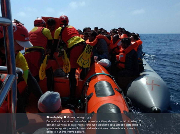 Finisce l’odissea dei 105 migranti bloccati nel Meditteraneo, l’Aquarius autorizzata allo sbarco