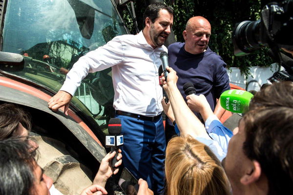 Dopo il plebiscito del M5S, ora è il turno dei gazebo della Lega