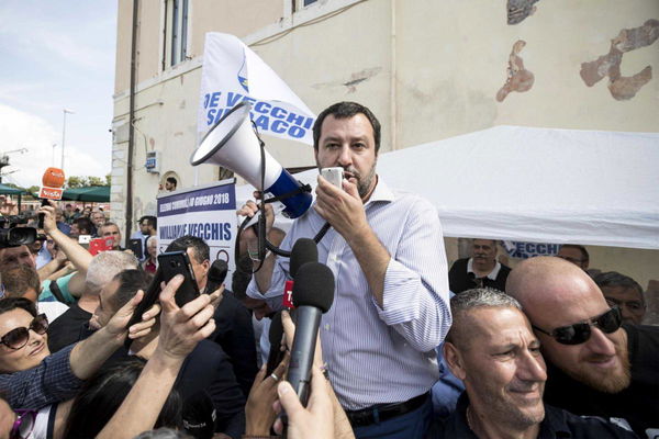 La politica anti-migranti di Matteo Salvini preceduta da un netto calo degli arrivi