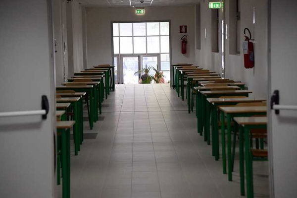 Taranto, prof picchiato dal padre di un alunno per il quale aveva chiesto la sospensione