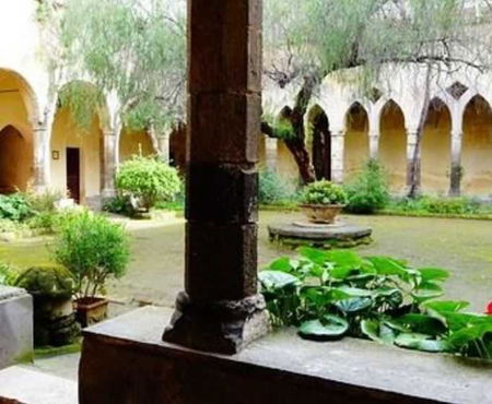 A Sorrento vietano le unioni civili nel chiostro di proprietà del comune article-post