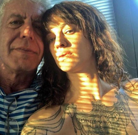 Asia Argento sparisce dallo show della CNN con Anthony Bourdain article-post