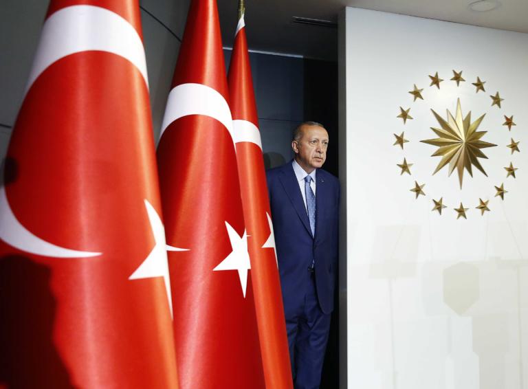 L’uomo che si è fatto sultano, Erdogan in Turchia non ha rivali