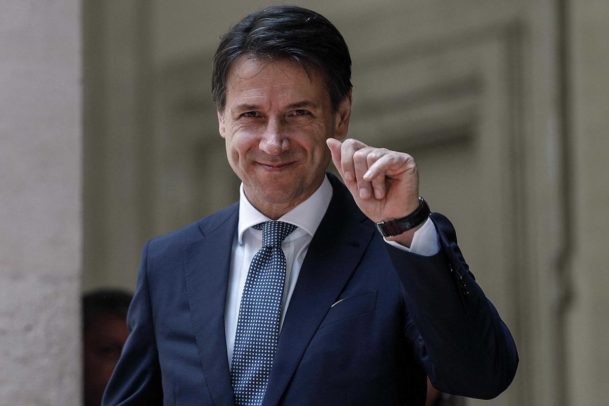 Chi conosce Giuseppe Conte alzi la mano, un italiano su tre non sa chi sia article-post