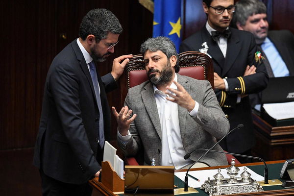 Il deputato M5S: «Pensioni dei parlamentari sotto i 780 euro? C’è il reddito di cittadinanza»