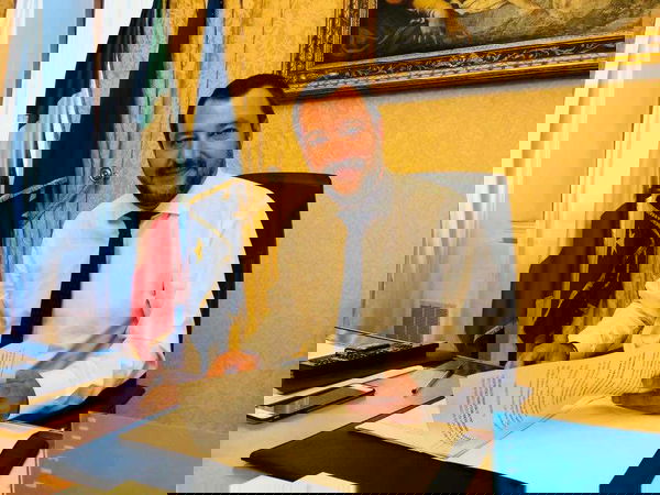 Matteo Salvini regalerà 12 navi alla Libia. Ma lo aveva già fatto Minniti