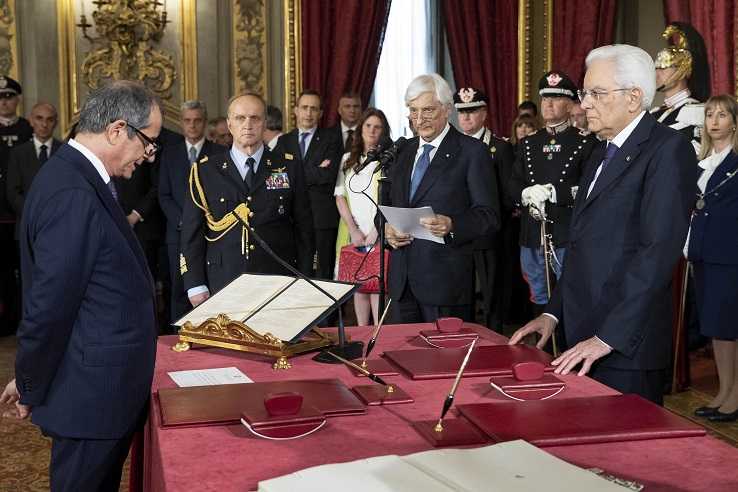 Il ministro dell’Economia Tria smentisce M5S e Lega sull’uscita dall’euro article-post