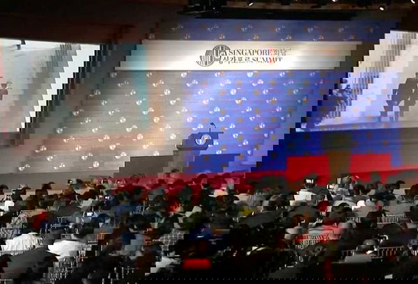 Il trailer di Usa e Corea del Nord che cambieranno il mondo con cui Trump ha convinto Kim | VIDEO