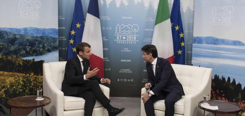 WhatsApp Macron