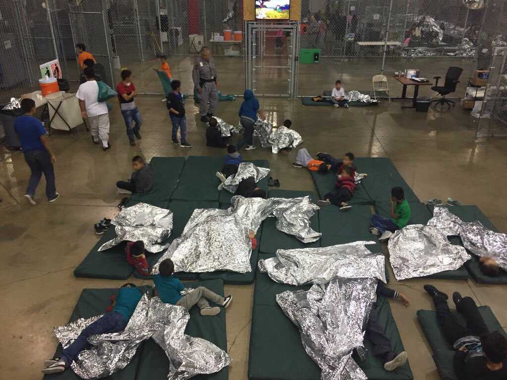 Bambini migranti separati dai genitori, il governo Usa riunisce 1800 famiglie. Ma resta incerto il destino degli altri article-post