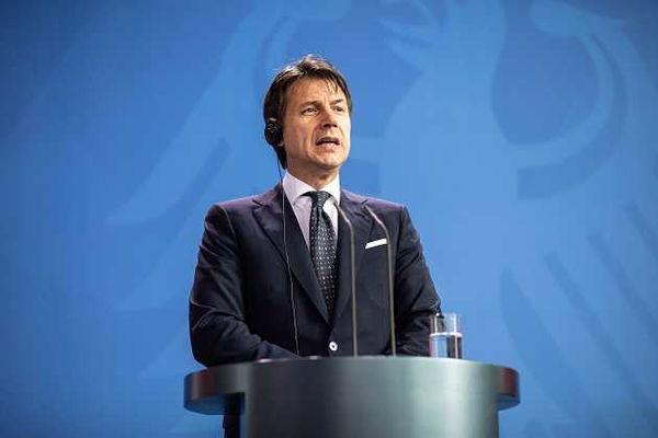 Lo sfogo di Conte dopo l’uscita di Salvini sui rom: «Ora basta, questo è davvero troppo»