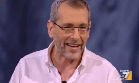 Formigli se la prende con Mentana: «Grazie per questi 40 minuti di ritardo» | Video article-post