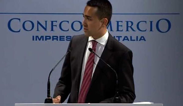 La ricetta di Di Maio a Confcommercio: «Le imprese? Lasciamole in pace»