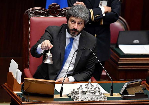 Fico lontano dalla linea Di Maio-Salvini. Gli ortodossi del M5S temono la Lega