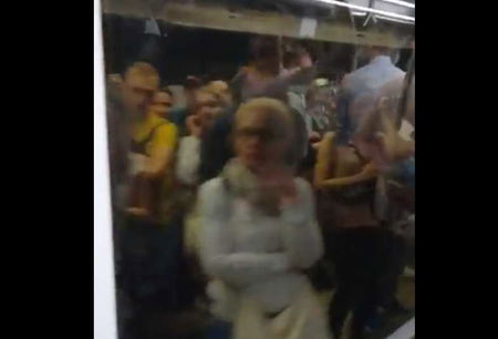 Momenti di paura nella metro B a Roma: allarme esplosione, era un guasto article-post