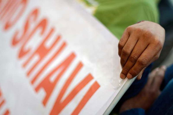 «Islamico di m…»: è malato e deve assentarsi, il datore di lavoro lo minaccia di morte