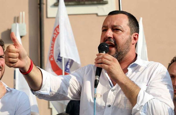 Salvini annuncia: «Questa settimana incontrerò il Papa». E il Vaticano lo smentisce