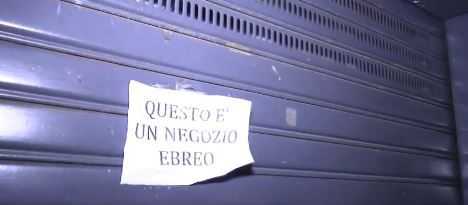 San Maurizio Canavese, l’orribile scritta: «Questo è un negozio ebreo»