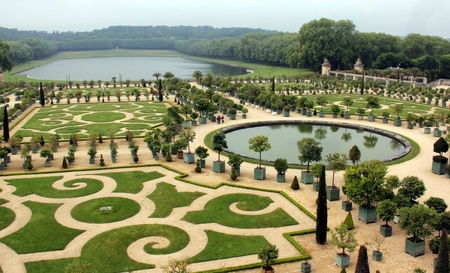 La Francia lancia una lotteria per il restauro dei castelli e dei monumenti nazionali article-post