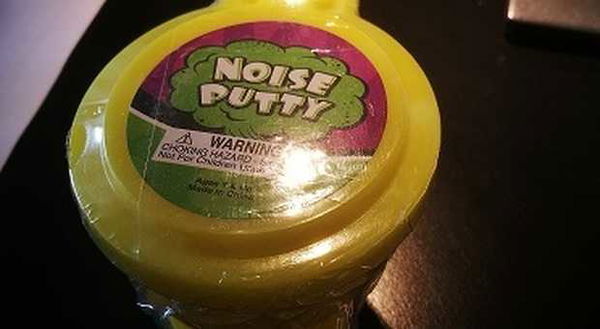 Slime per bimbi cancerogeno, ritirato dal Ministero della Salute