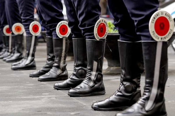 Napoli, aveva 676 multe da pagare ma era irreperibile: (finalmente) rintracciato dai vigili