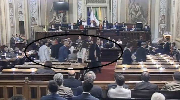 Parla la presidente della Repubblica di Malta e M5S lascia l’aula
