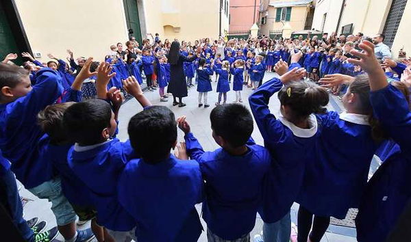 Caserta, quattro suore sospese per maltrattamenti su bimbi tra i 3 e i 5 anni