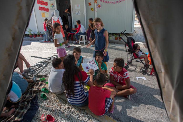 Grecia: bimba di 4 anni morta in un campo profughi a Tebe