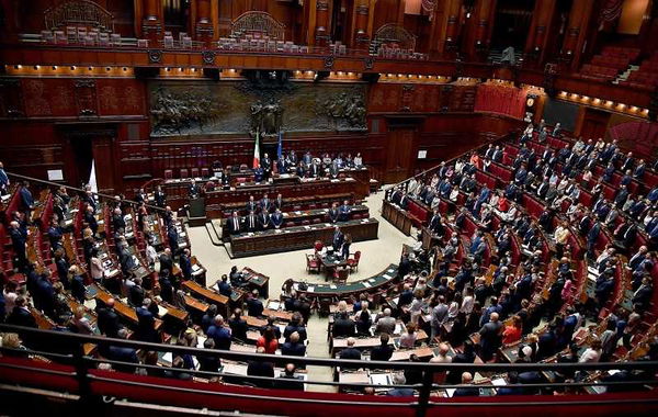 Vitalizi dei parlamentari, via al taglio per 1.200 ex deputati