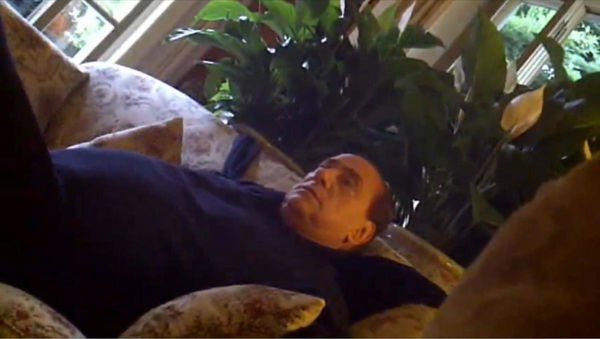 «A me una che va con un ne*ro mi fa schifo», spunta una frase shock di Berlusconi