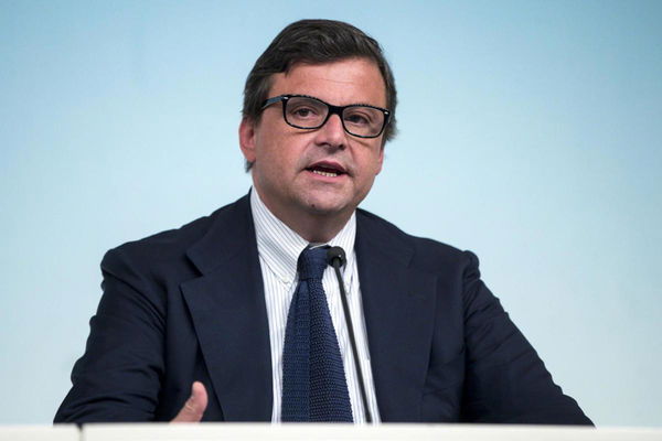 Calenda ha invitato Di Maio a un confronto pubblico in tv sull’Ilva