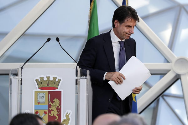 CdP, Conte convoca il vertice. Salvini dice di non saperne nulla. Conte annulla il vertice